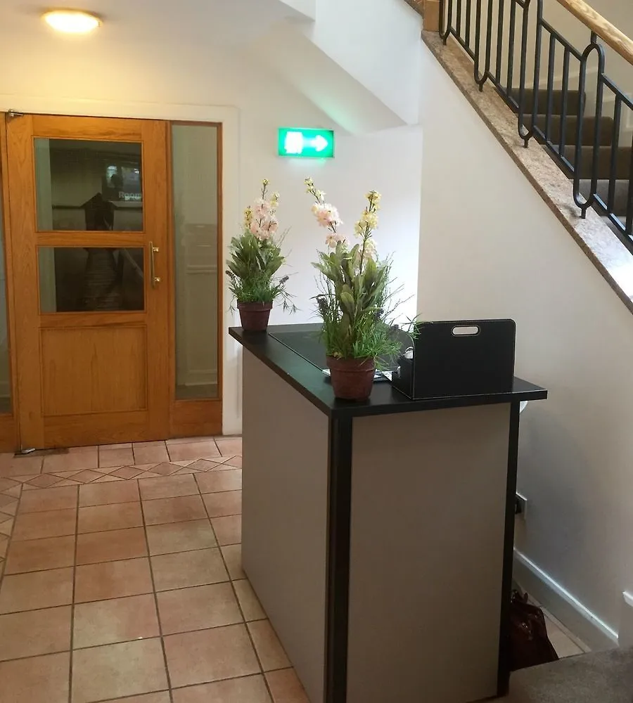 Merrion Road - Ballsbridge Townhouse 3*, Dublin